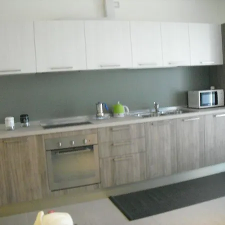 Irene マルコーン